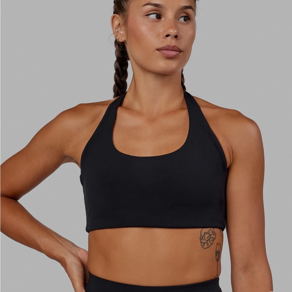 LSKD Challenger Sports Bra, black, size medium. EUC, worn twice. Halter style.